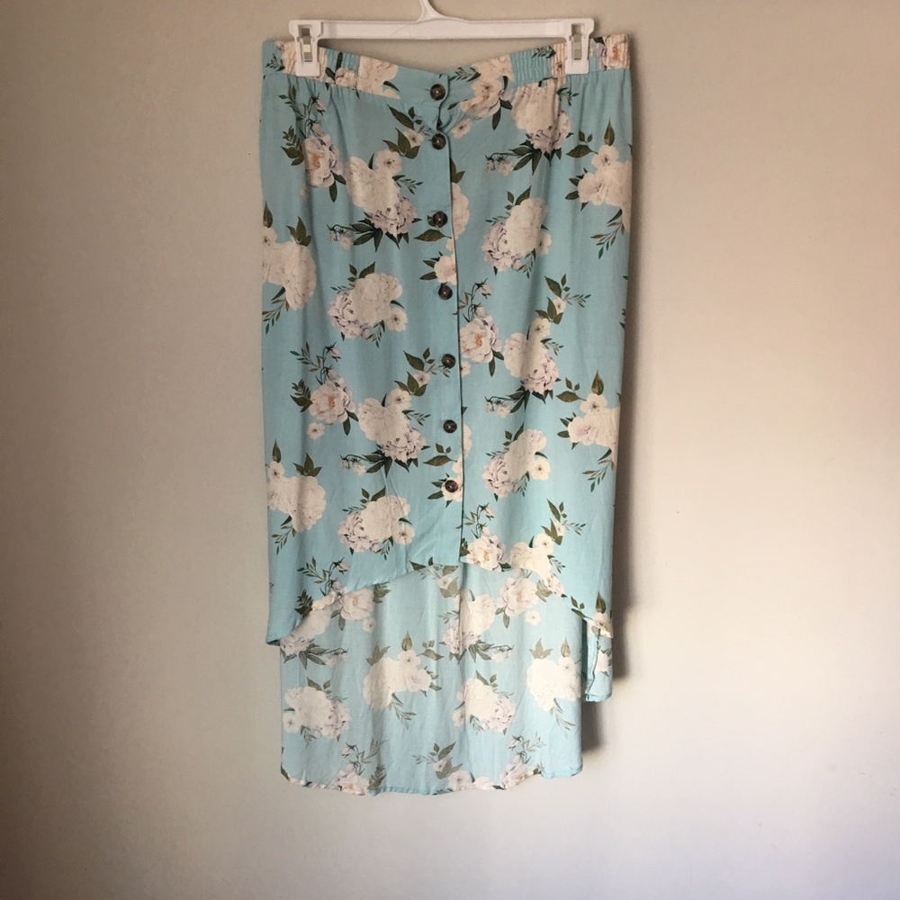 COPY - Gorgeous blue white floral hi lo skirt